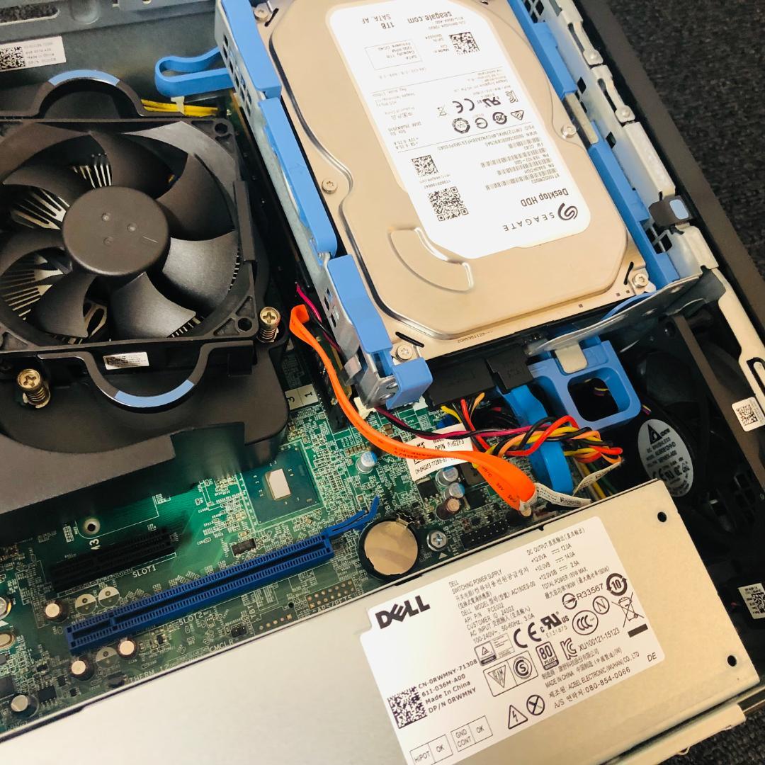 【送料無料】DELL デスクトップPC OptiPlex 7040