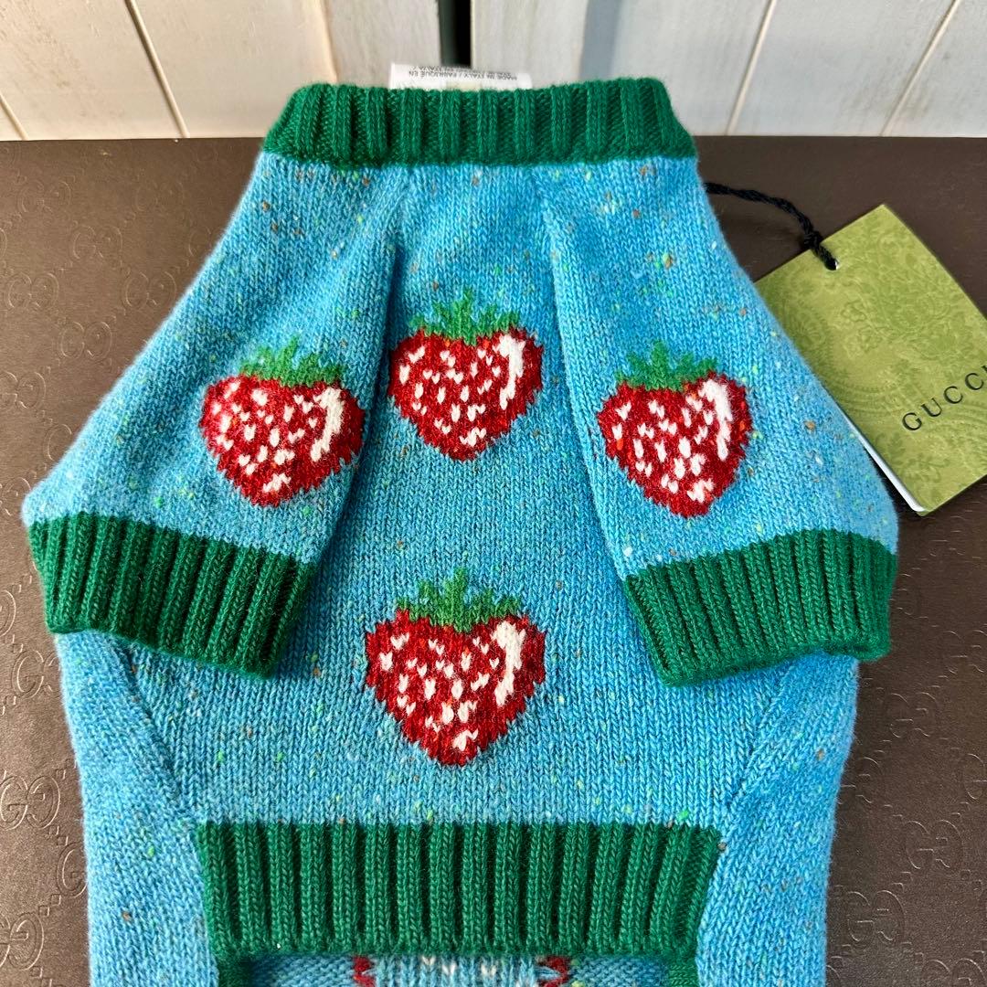 GUCCI グッチ 犬 ペット用 ニット セーター イチゴ柄 XSサイズ
