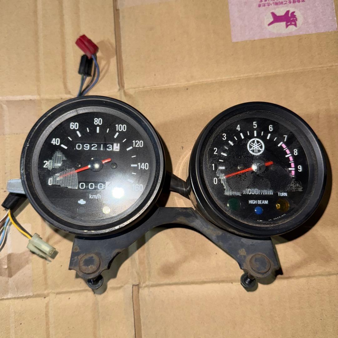 YAMAHA SR400 純正メーター・タコメーター