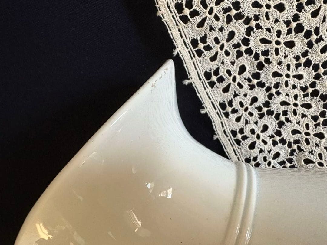 フランスアンティーク 美品 大きめ白いピッシェ サンタマン窯