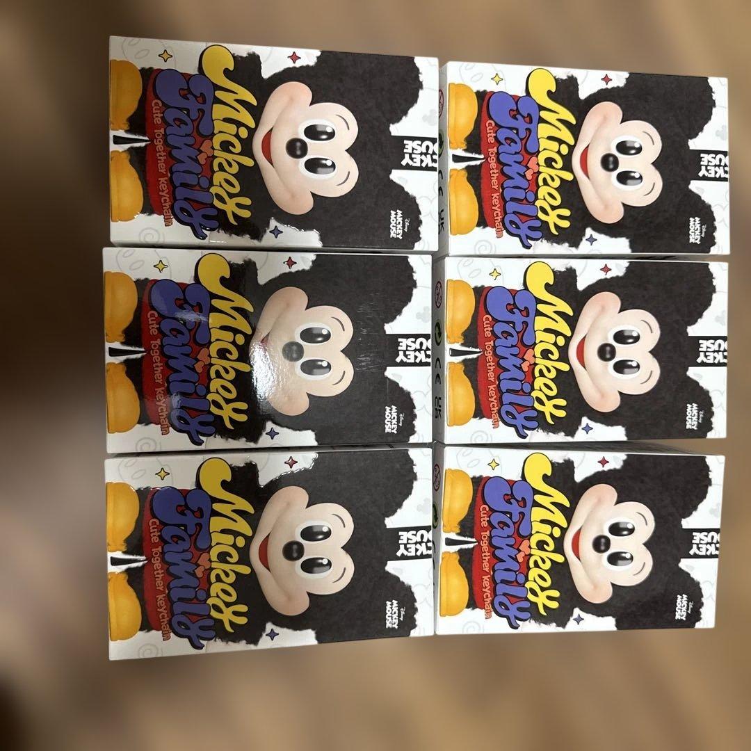 ぬいぐるみ Pop mart Mickey Family