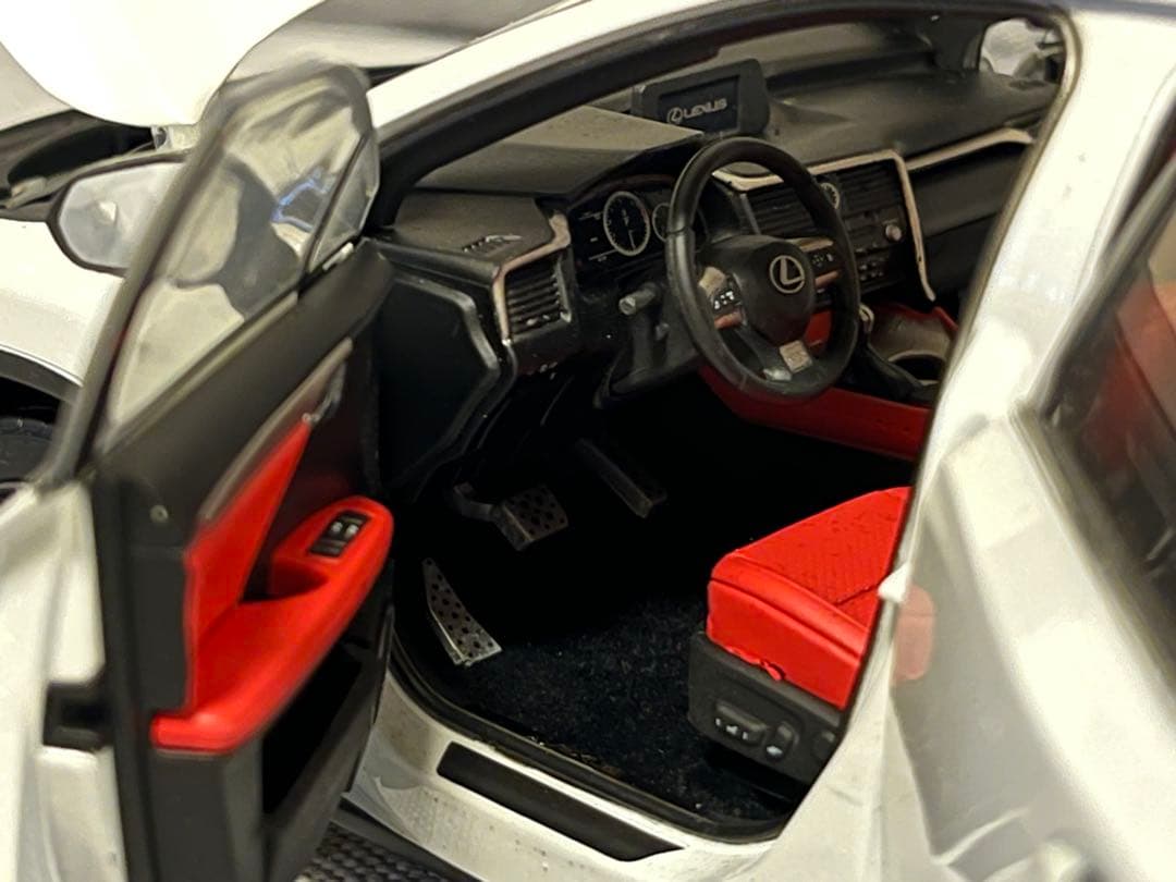 レクサスLexus RX 200t ミニカー 1/18