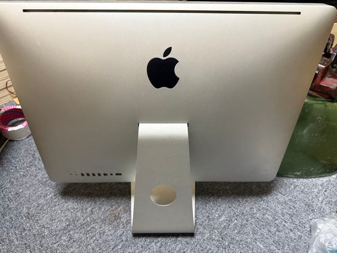 Apple iMac 21.5インチ シルバー