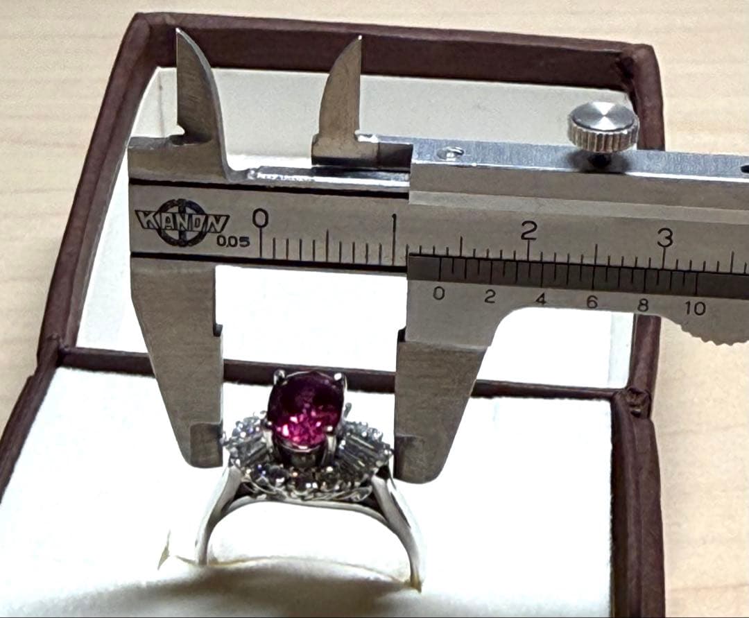ルビー 1.76ct ダイヤモンド デザインリング 5.8g