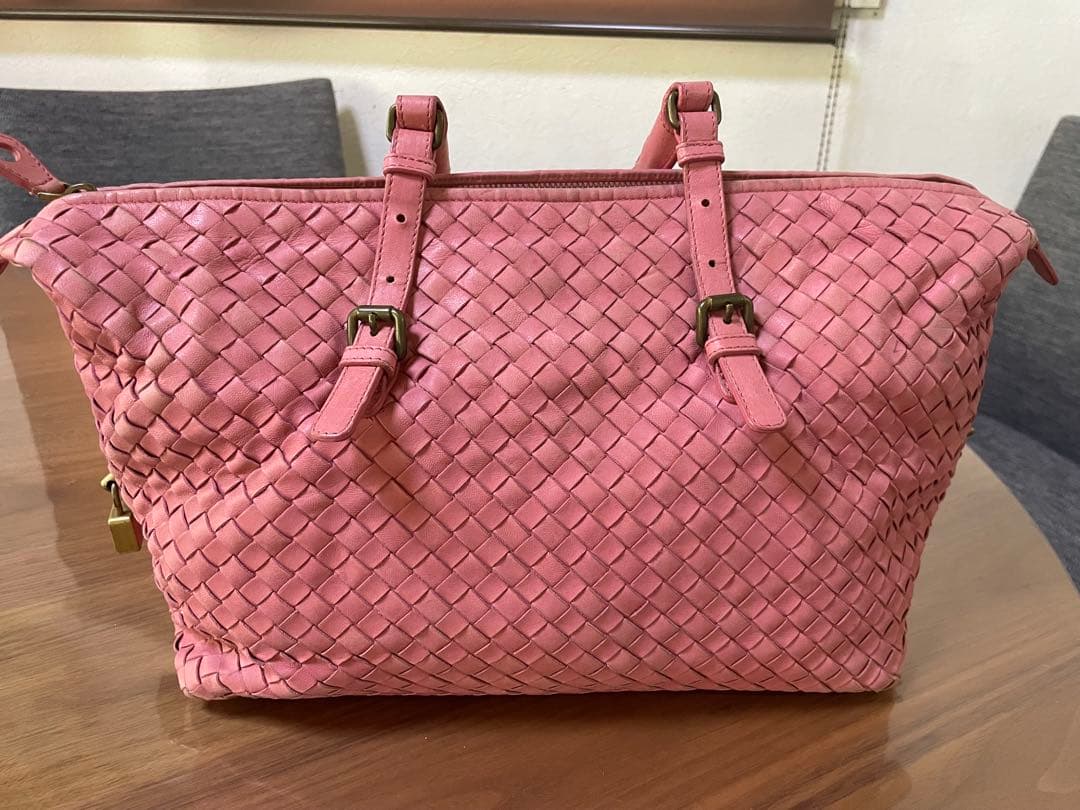 BOTTEGA VENETA 編み込みレザーバッグ　最終値下げ！！