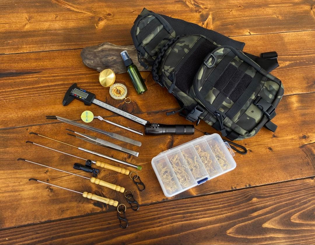 クワガタ採集セット　迷彩柄　オリジナル掻き出し棒　デジタルノギス　採集ケース