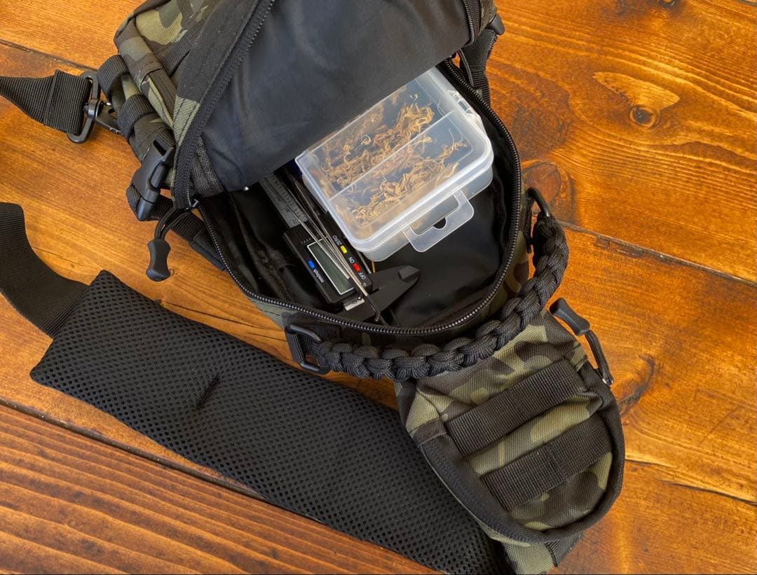 クワガタ採集セット　迷彩柄　オリジナル掻き出し棒　デジタルノギス　採集ケース