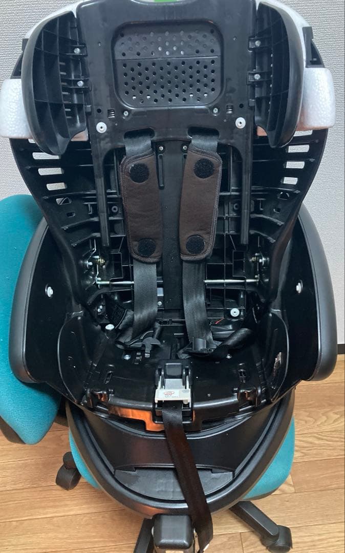 アップリカ⭐️フラディアグロウデラックスISOFIXチャイルドシートクリーニング済