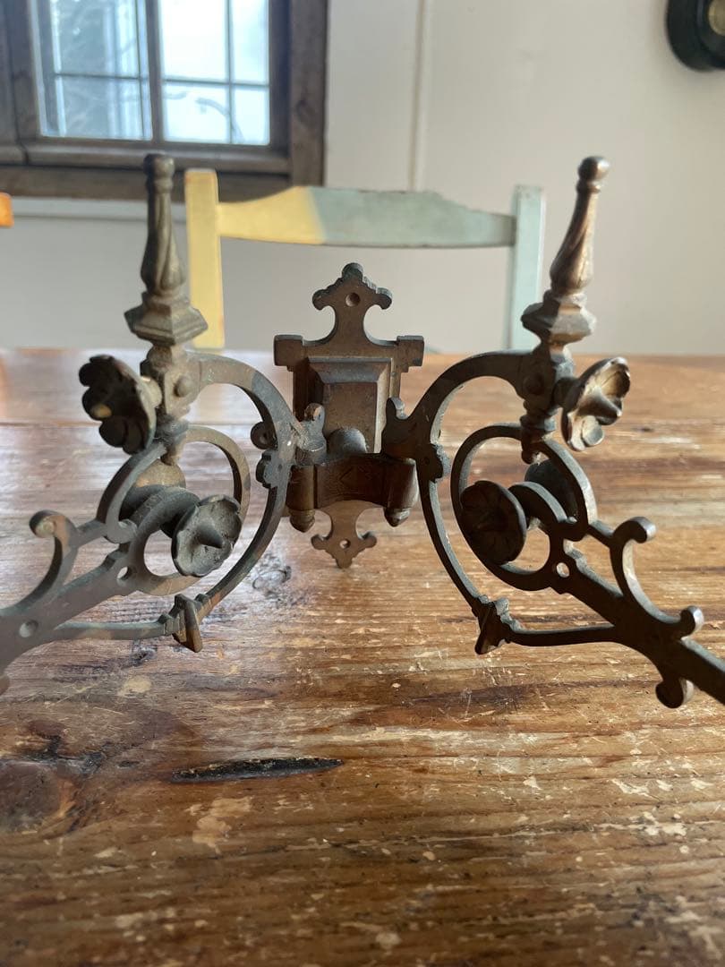 100年以上前 美しい装飾の燭台