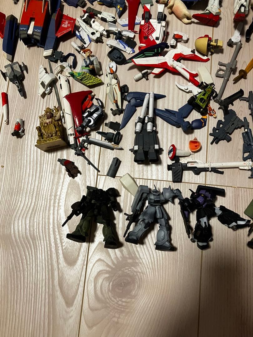 【ジャンク品】フィギュア、食玩等、約4〜5kg