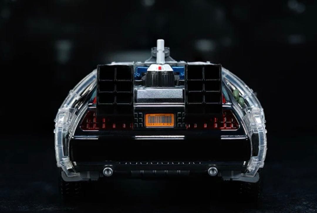 バック・トゥ・ザ・フューチャー40周年記念シルバーメッキ仕様　デロリアン