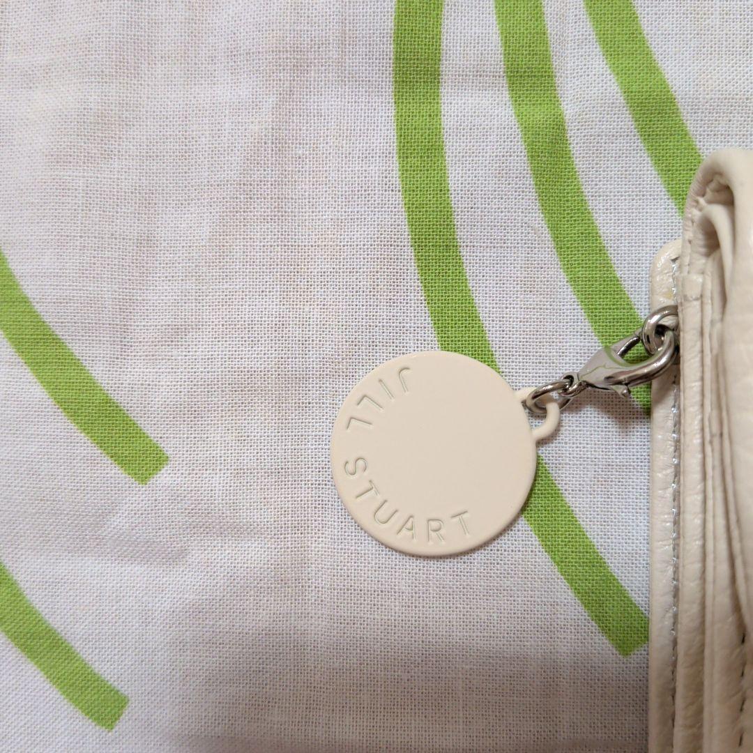 タイムセール　新品・未使用品　ジルスチュアート　三つ折り財布ルナティ アイボリー