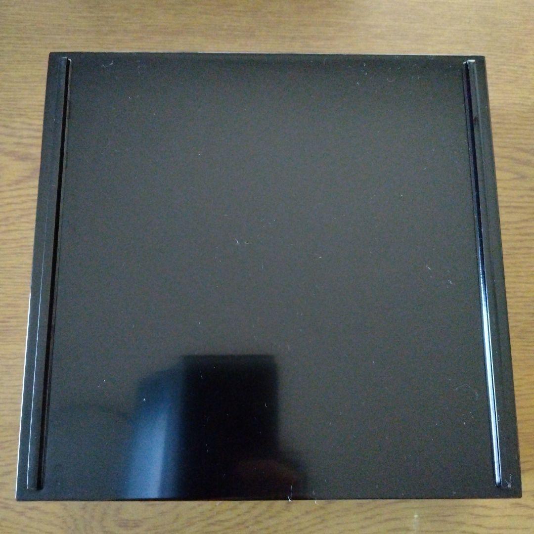 漆塗りお屠蘇セット 蔦の家紋入り、銚子飾り、漆塗り三段重箱