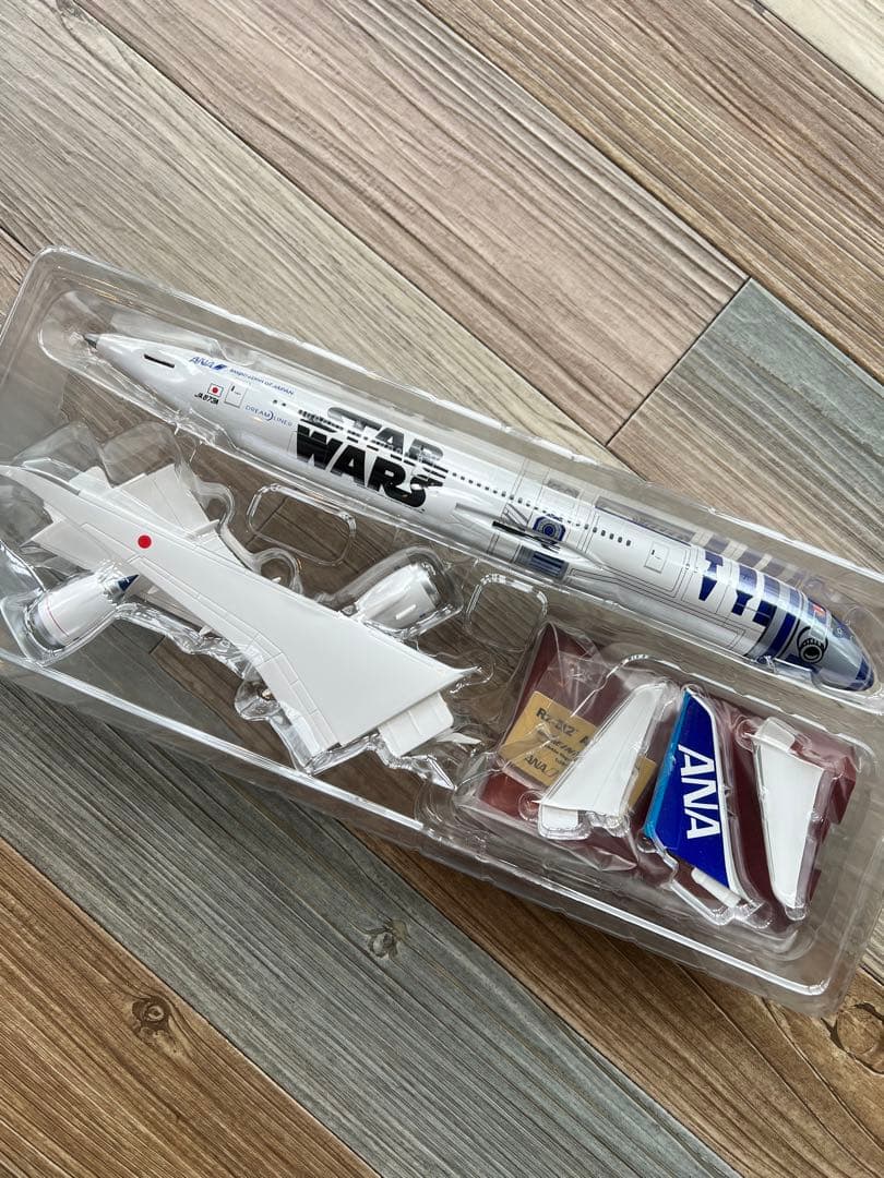 非売品　モデルプレーン　ANA 1/200 737