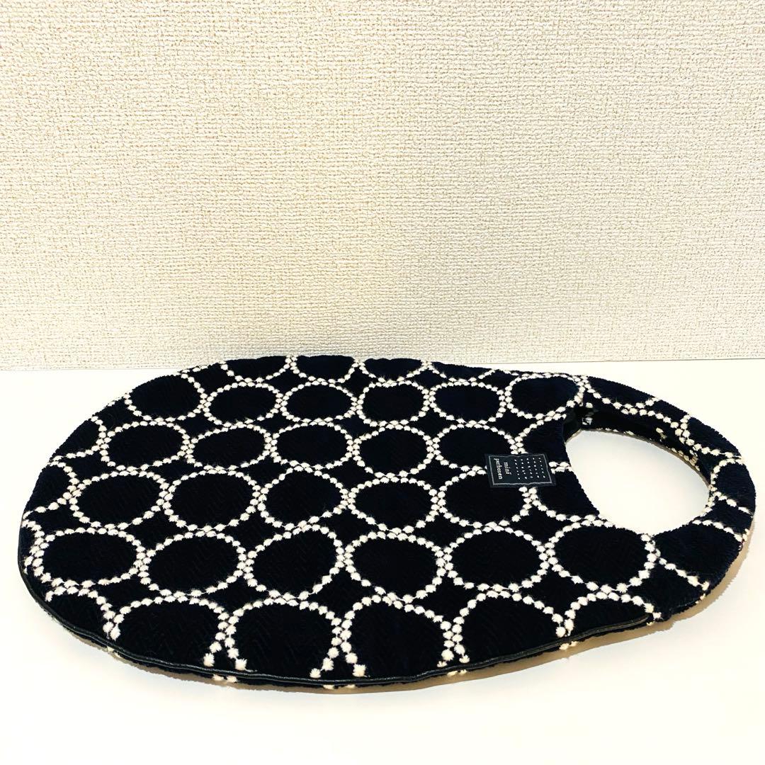 【販売終了品】ミナペルホネン　タンバリン エッグバッグ　ヘリンボーン柄生地