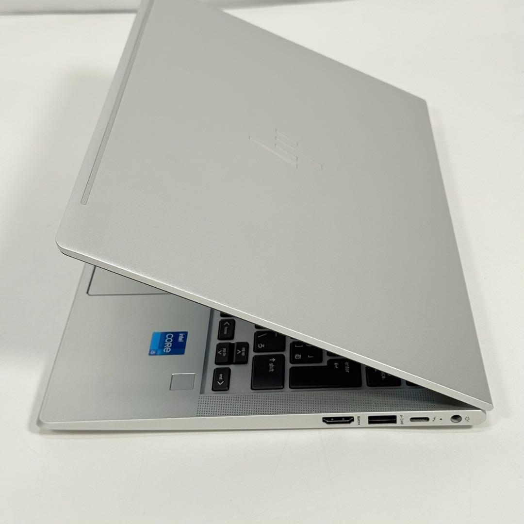 45.HP EliteBook630G10 32G 新品1TB