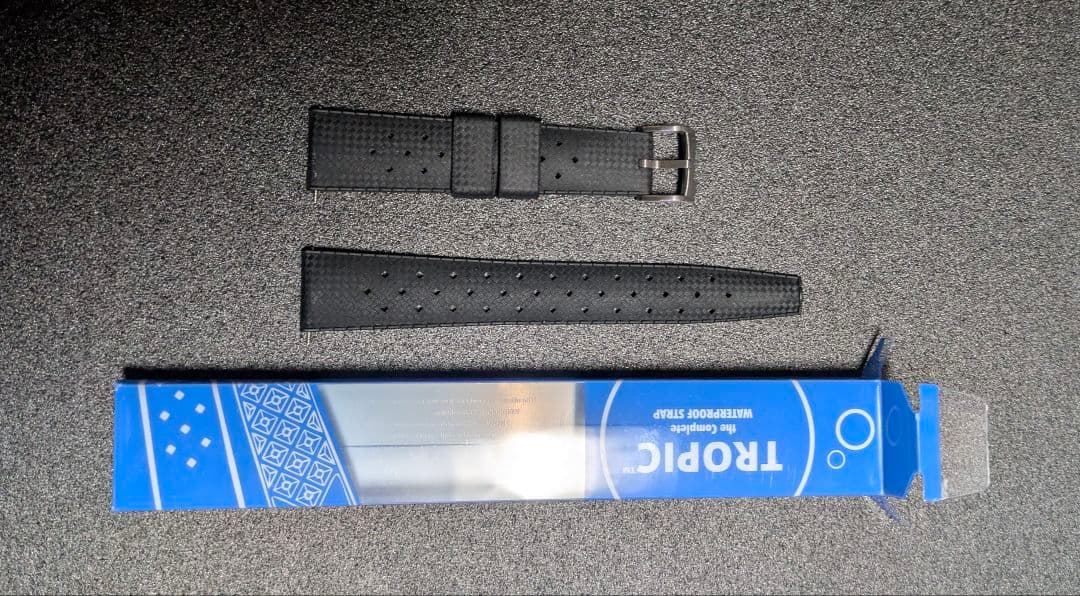 ほぼ未使用　トロピック　ラバーベルト　ブラック　20mm　腕時計　シリコンベルト