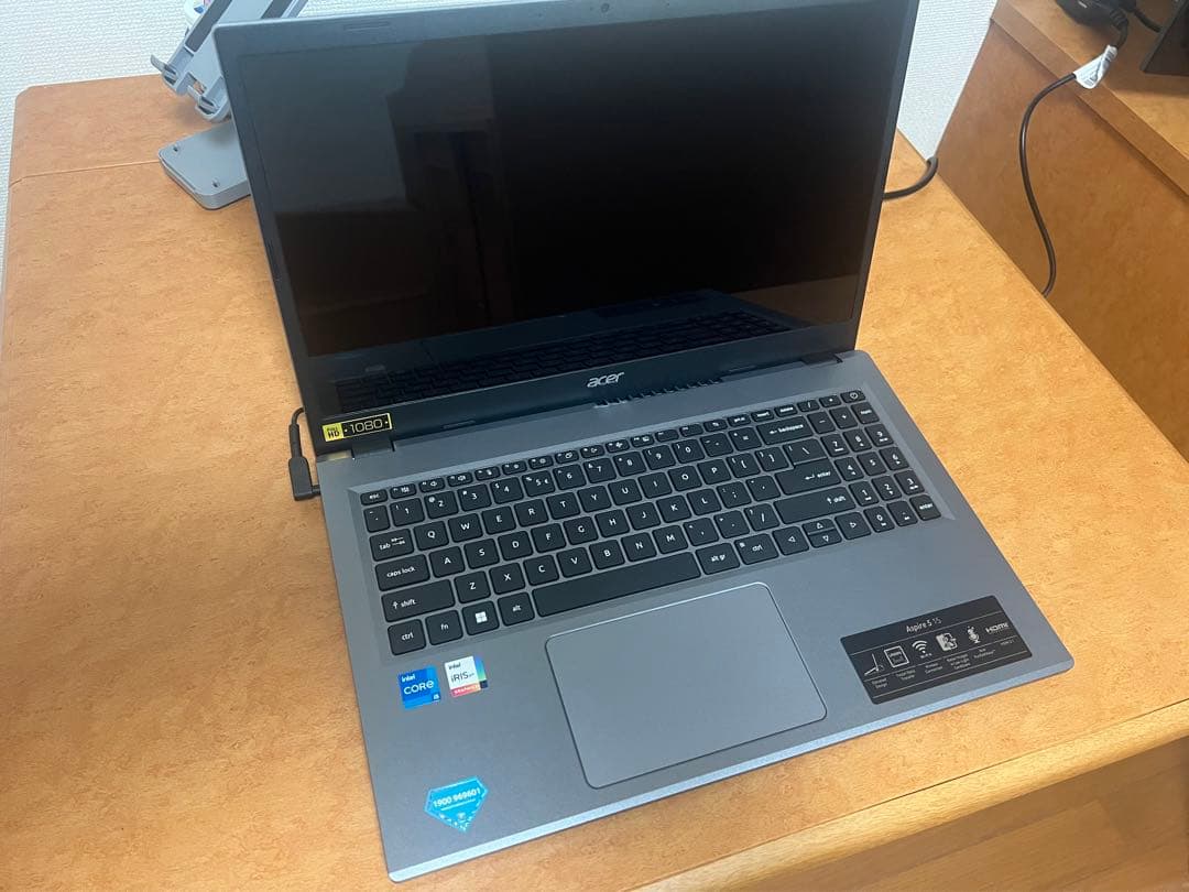 Acer Aspire 5 ノートパソコン（ワイヤレスマウス付き）
