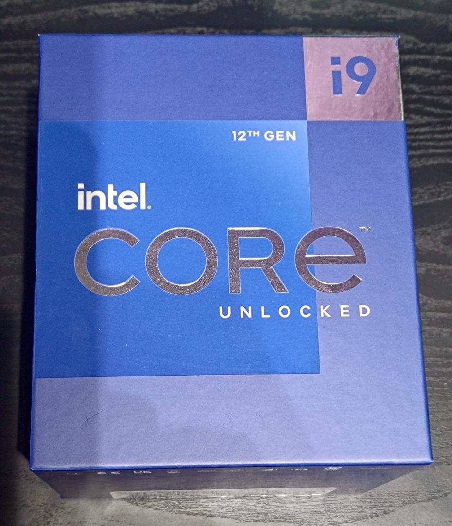 【動作確認済】Core i9 12900KとROG STRIX Z690-F