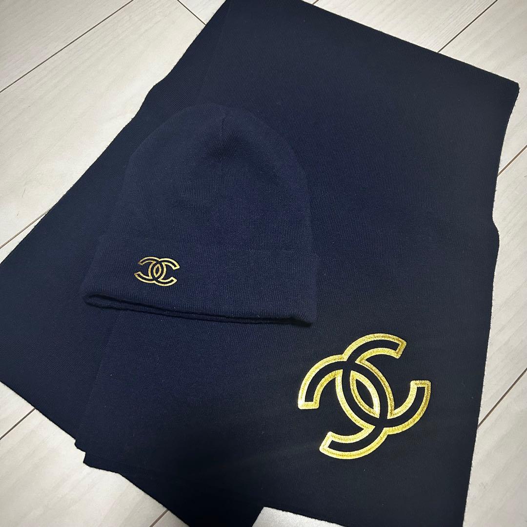 CHANEL マフラー&帽子セット売り