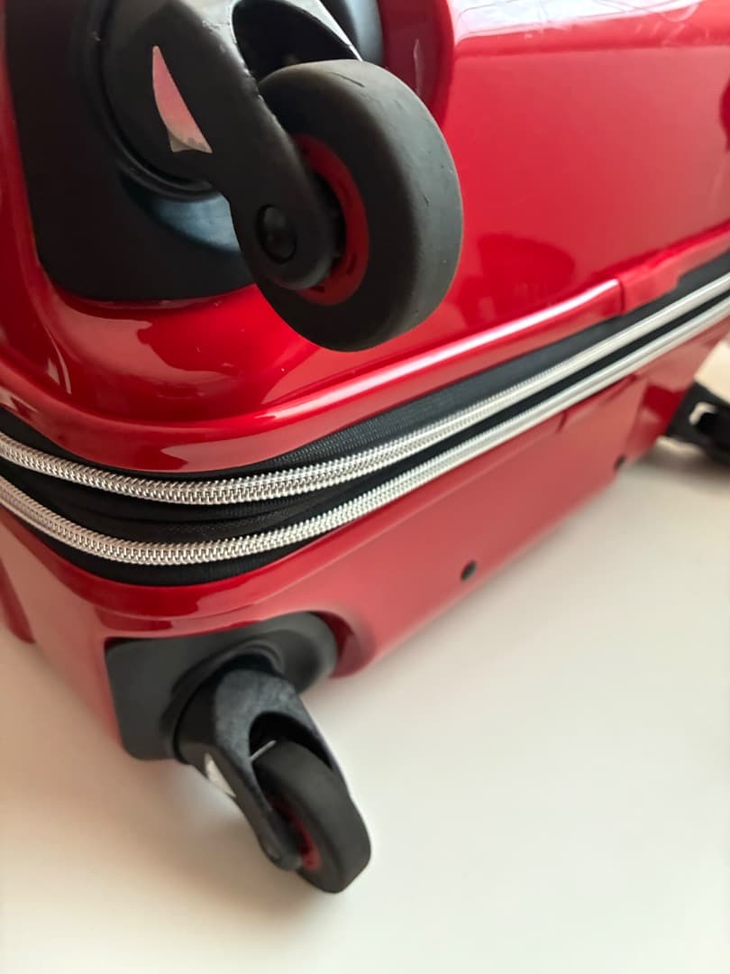 ヒデオ ワカマツ　MAX CABIN EX 42L　スーツケース 赤