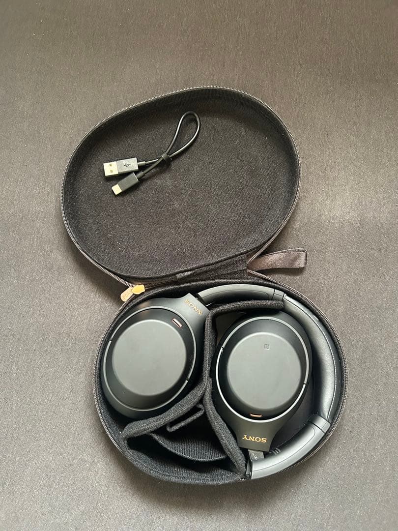 Sony WH-1000XM4 ワイヤレスヘッドホン　本体＋ケース＋充電コード