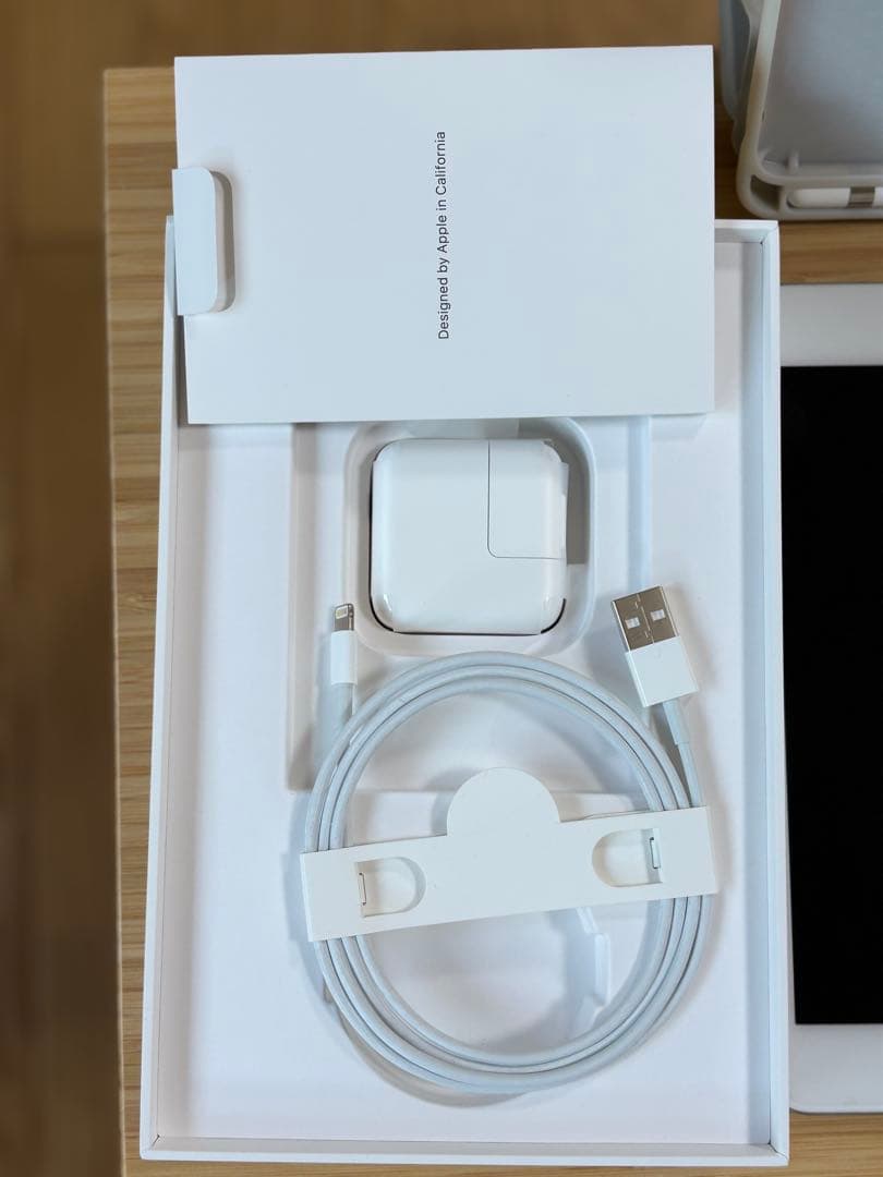 【セット】iPad mini4 64GB WiFi+ApplePencil