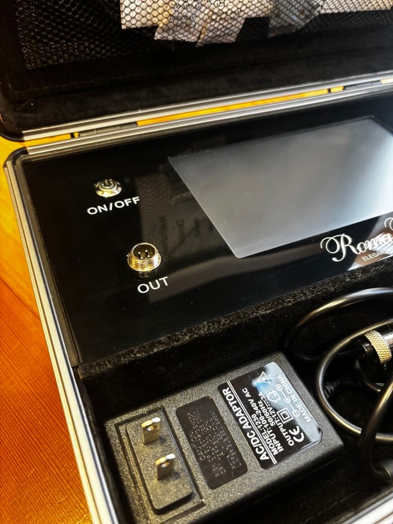 ローマピンクLEDライトとボディセラムのセット