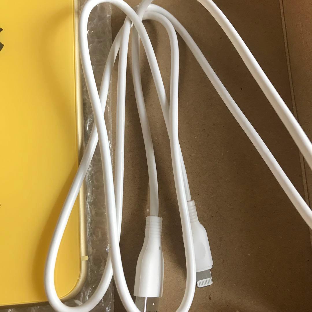 iPhoneXR本体64GB 比較的綺麗❤️充電ケーブルSI Mフリー