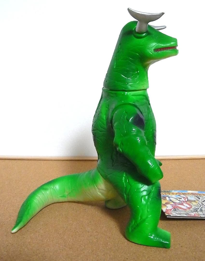 ソフビ　ブルマァク復刻　ウルトラマン生誕25周年記念　　エレキング　1991