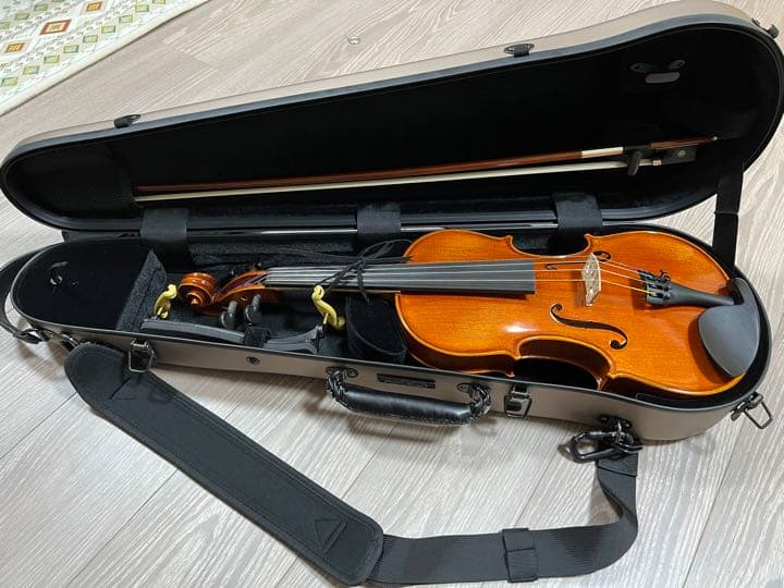 【新品同様】Gliga Gama2 4/4 弓、ケース、肩当てセット