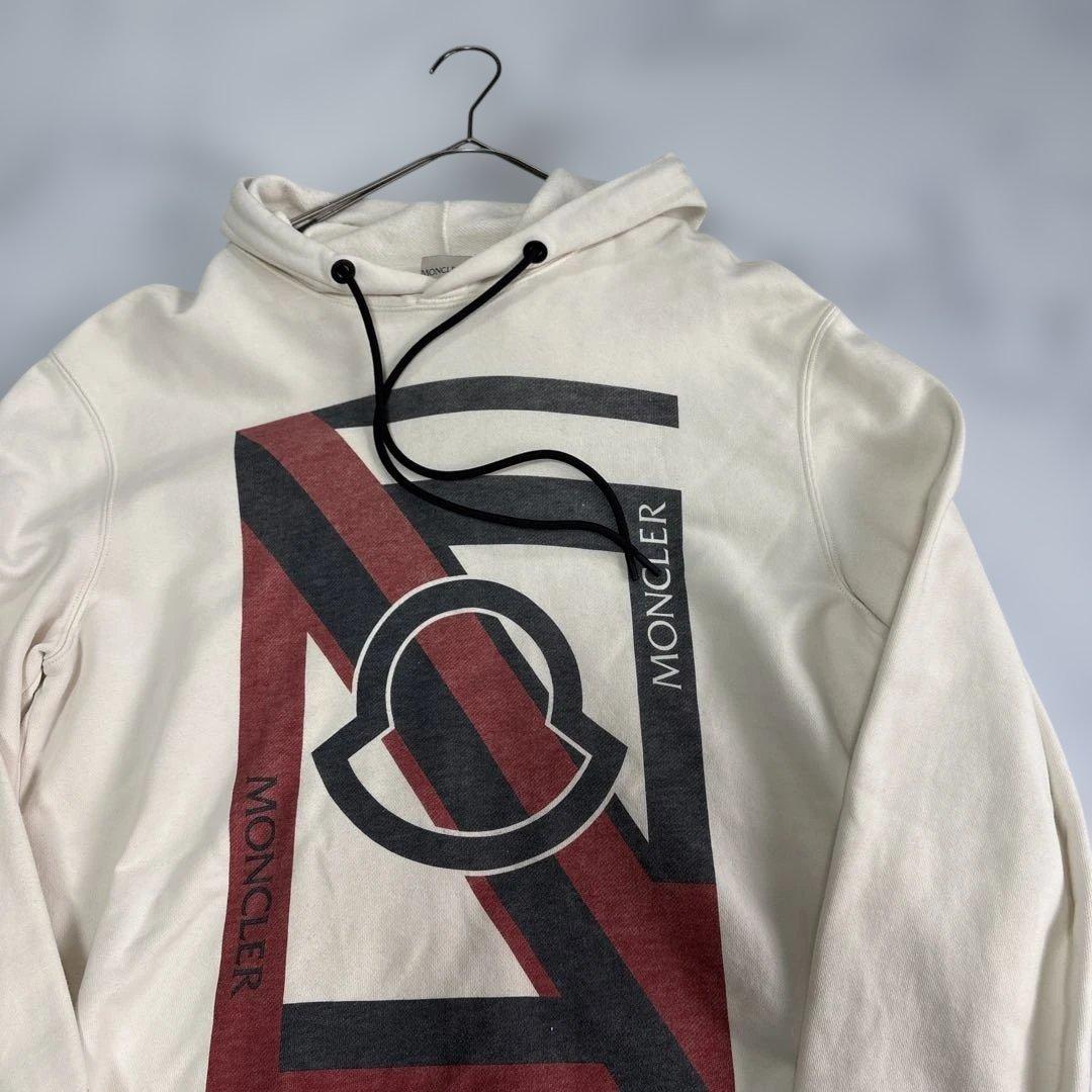 ✨大人気✨ MONCLER（モンクレール）　オフホワイトパーカーXL