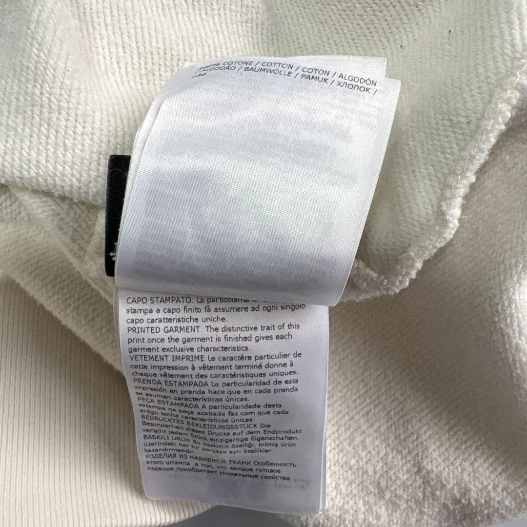 ✨大人気✨ MONCLER（モンクレール）　オフホワイトパーカーXL