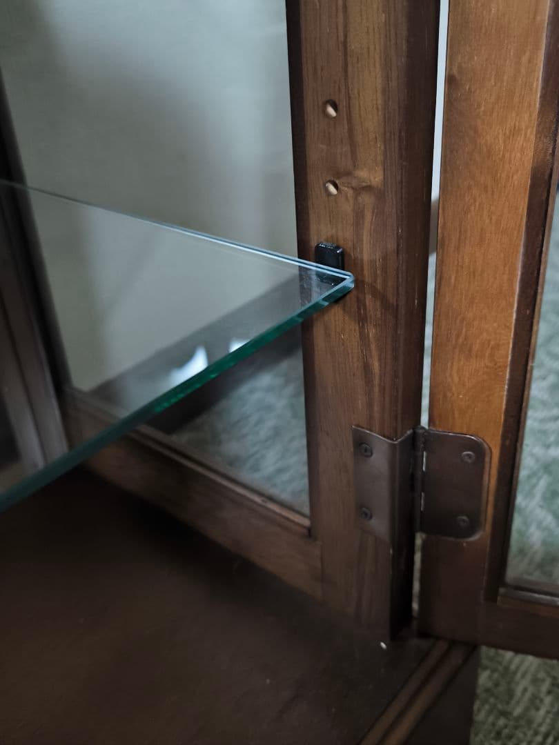 ガラスケース　ガラス飾り棚　キャビネット　コレクションケース　ショーケース