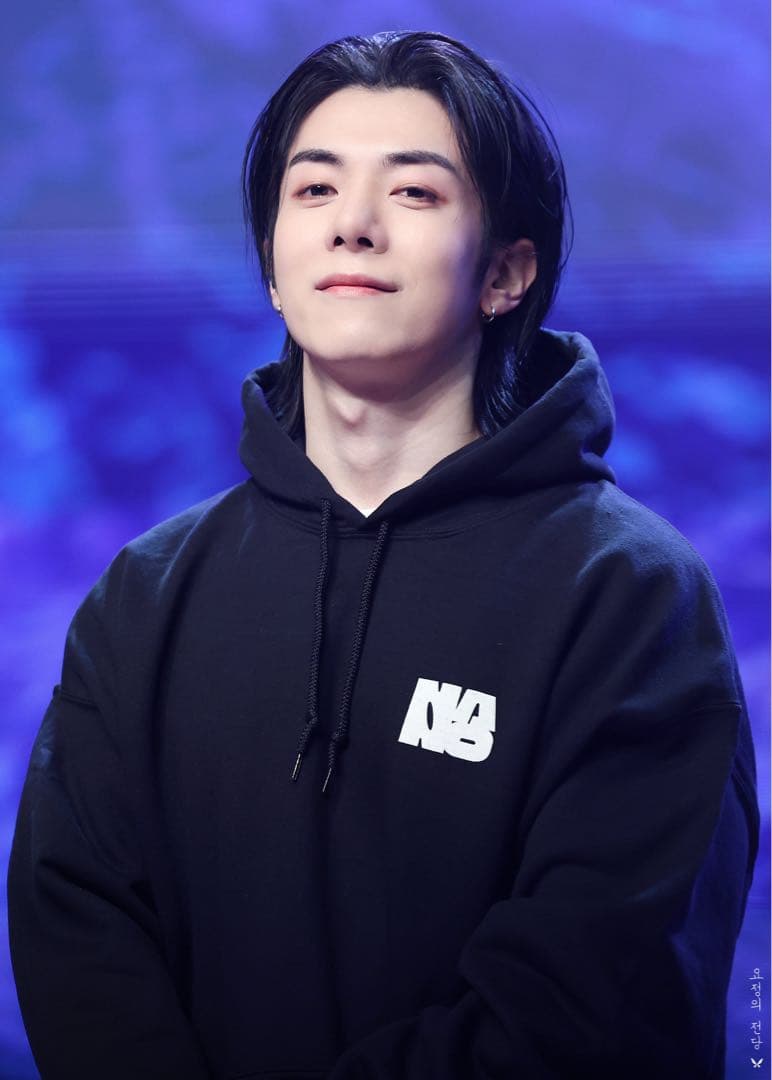 NANO フーディー