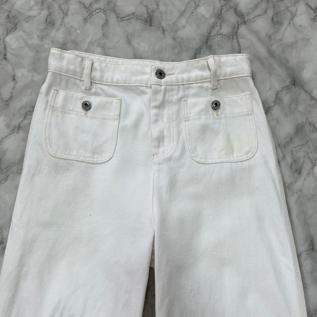 現行タグ✨バーバリー152(12y) ホワイトデニムパンツ　ロコボタン　XS〜S