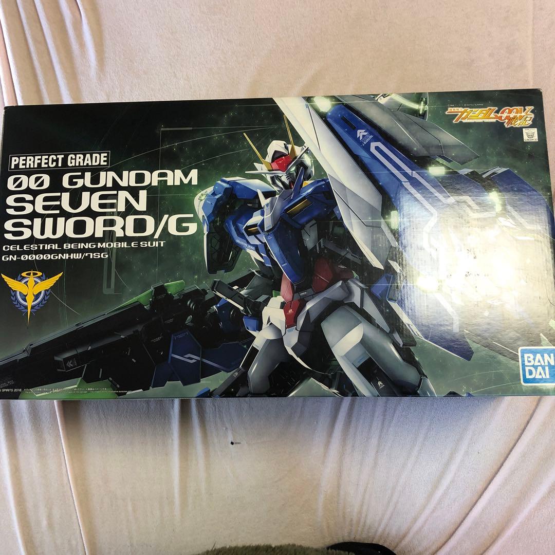 ガンダム ガンプラ pg 1/60 ダブルオーガンダムセブンソード/g