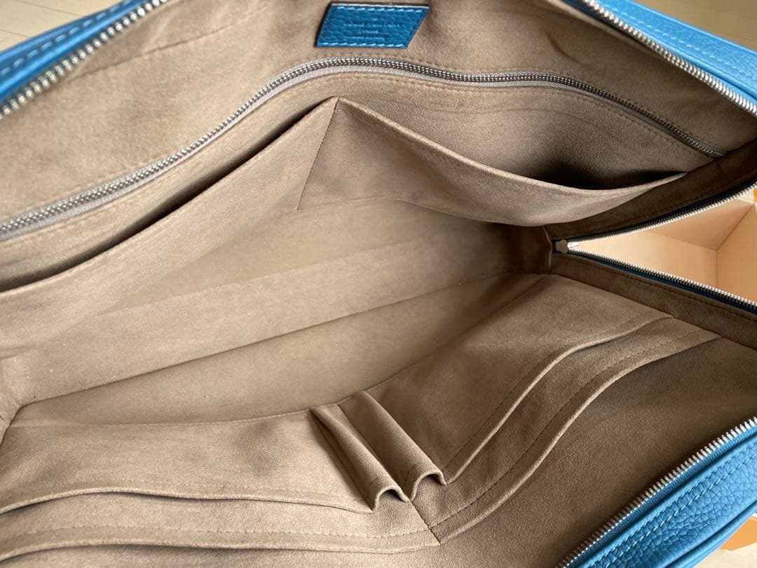 Louis Vuitton PDV トリヨンレザー ブリーフケース ブルー