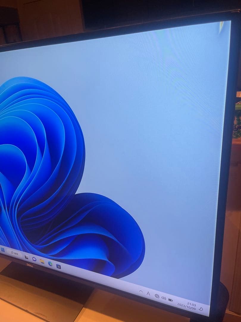 DELL 43inch モニター　U4320Q