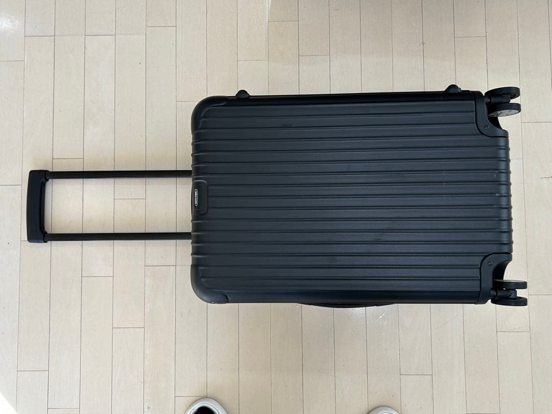 【期間限定値下げ】RIMOWA サルサ スーツケース 61L 黒 4輪