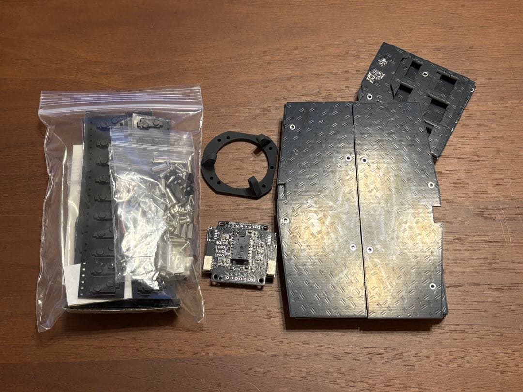 自作キーボードキット The Endpoint YMG WORKS