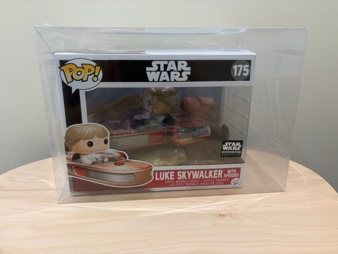 【新品　限定品】Funko popスターウォーズフィギュア 大　保護ケース付