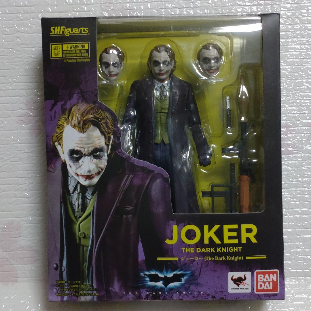 S.Hフィギュアーツ 　ジョーカー( The Dark Knight)