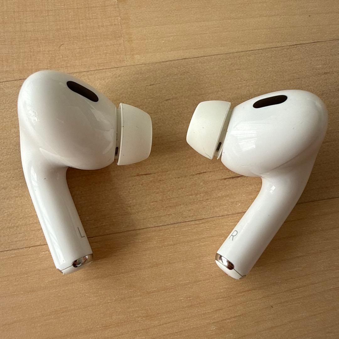 Apple AirPods 充電ケース 本体　2025年5月購入