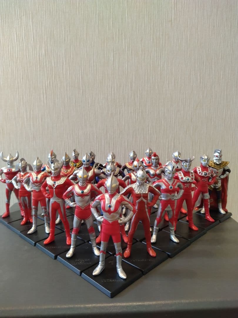 HGシリーズ ウルトラマンフィギュア 24体セット