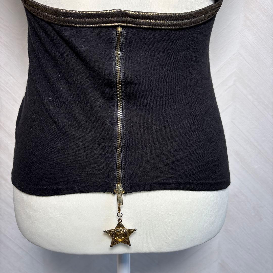 d.i.a. 平成ギャルy2k バックオープン箔押しプリント羽　タンクトップ