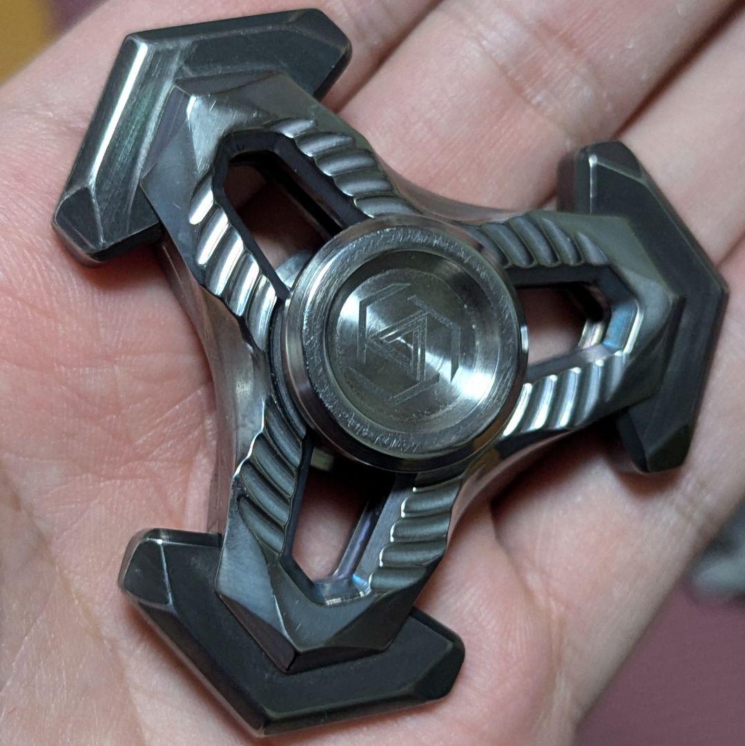 Valence Customs Antimatter ハンドスピナー EDC