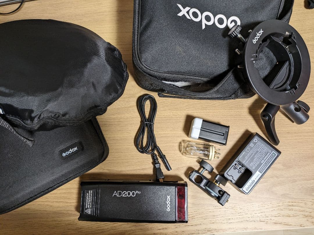Godox FLASH フラッシュ　AD200 PRO + アクセサリ