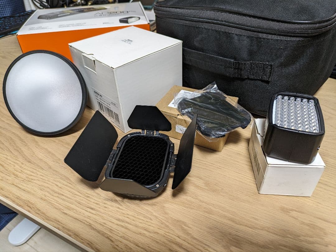 Godox FLASH フラッシュ　AD200 PRO + アクセサリ