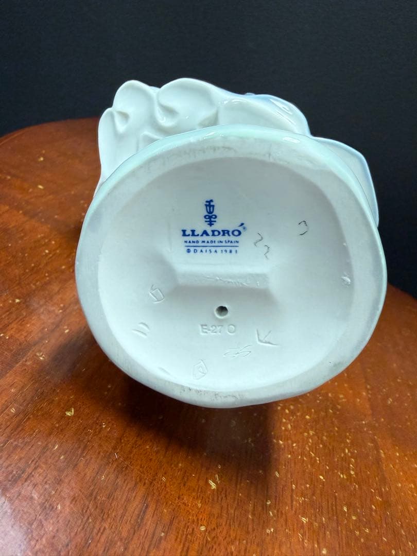 リヤドロ フィギュリン 大事な花かご 展示保管品